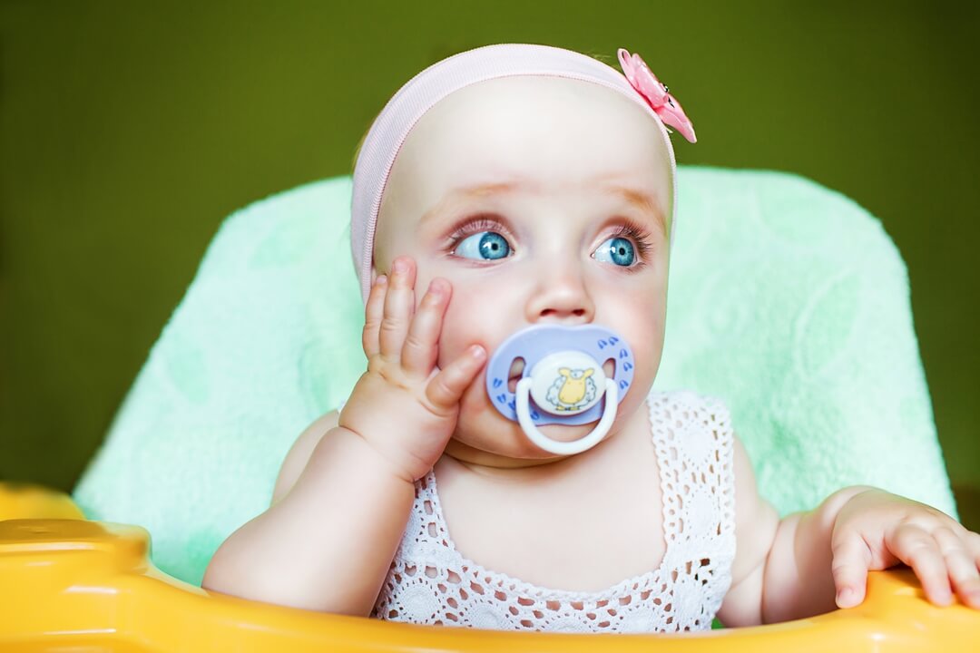Can Pacifier Use Affect My Child’s Teeth? - Pacifier Teeth